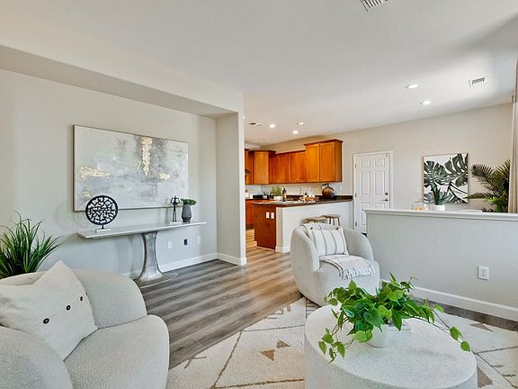 5th image of 205 Rayos Del Sol Dr