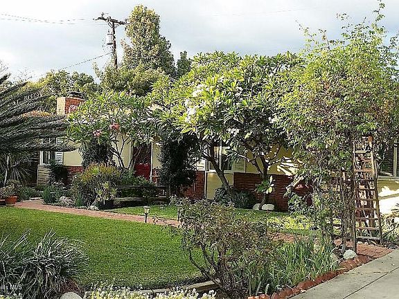 2nd image of 927 Sierra Blanca Dr