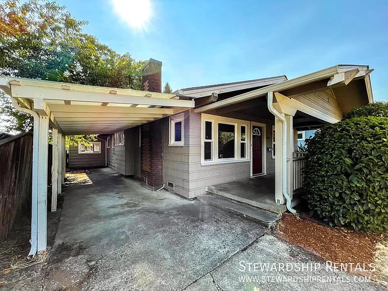 1745 Olive St — Photo 1