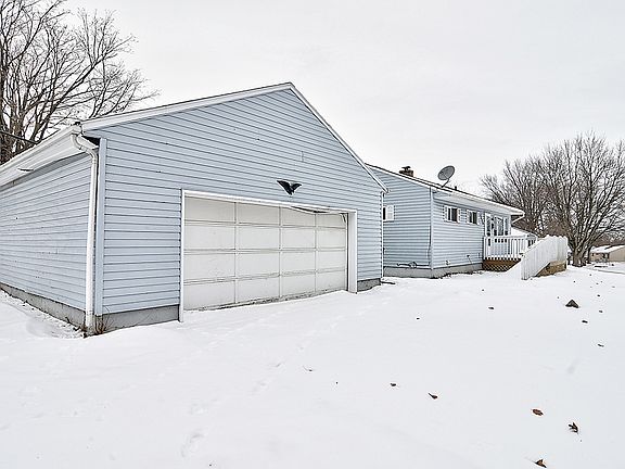 3rd image of 3439 Harwood St