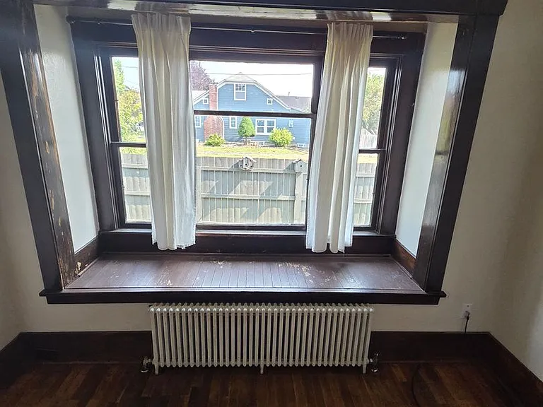481 SW Cascade Ave — Photo 12