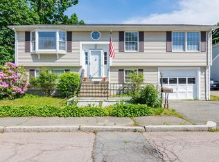 4 Oakwood Rd, Quincy, MA 02169