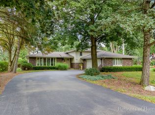 8345 Brookridge Rd, Downers Grove, IL 60516