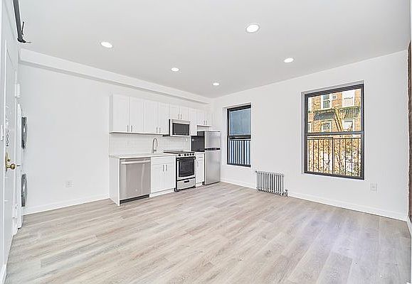 1st image of 329 E 9th St #5A