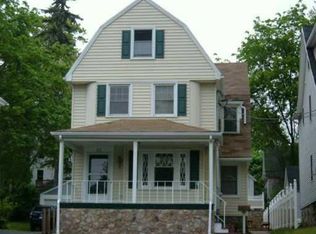 32 Woodland Dr, Greenwich, CT 06830