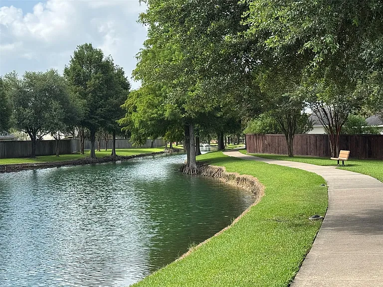 3606 Quiet Meadow Ct — Photo 37