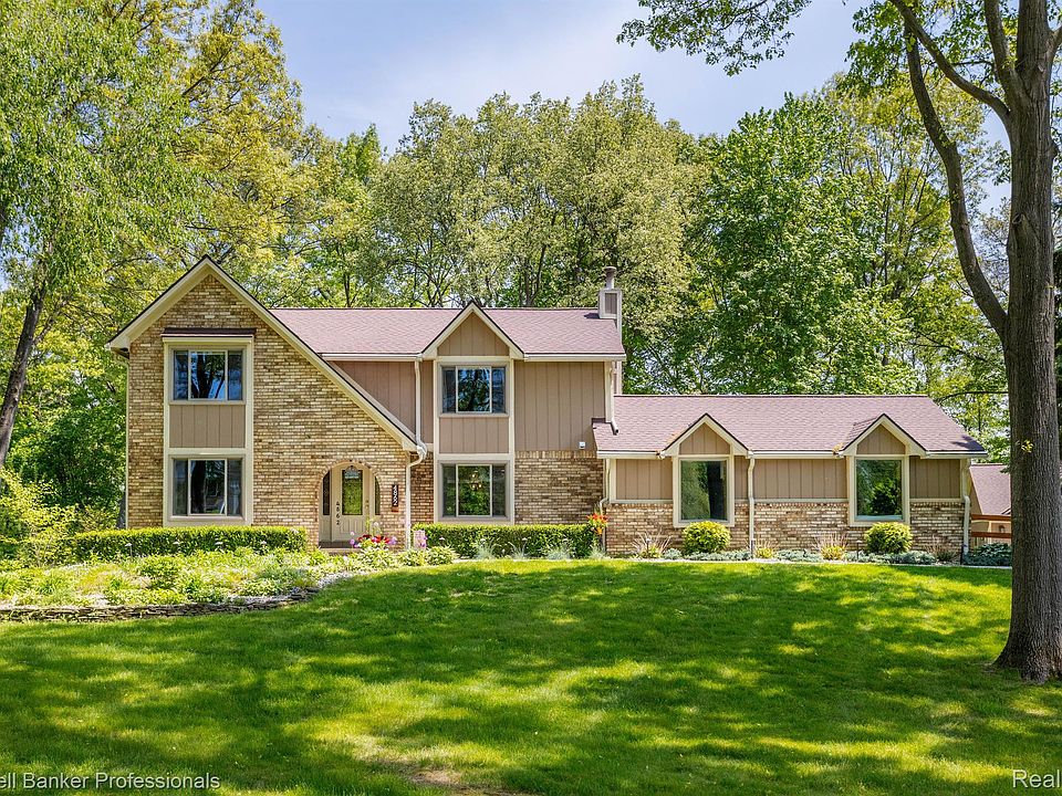 1st image of 4862 Juniper Dr