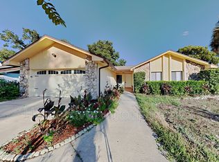 8217 Camphor Tree Dr, Orlando, FL 32810