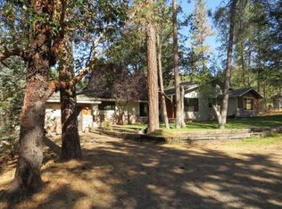 2320 Long Branch Rd, Eagle Point, OR 97524