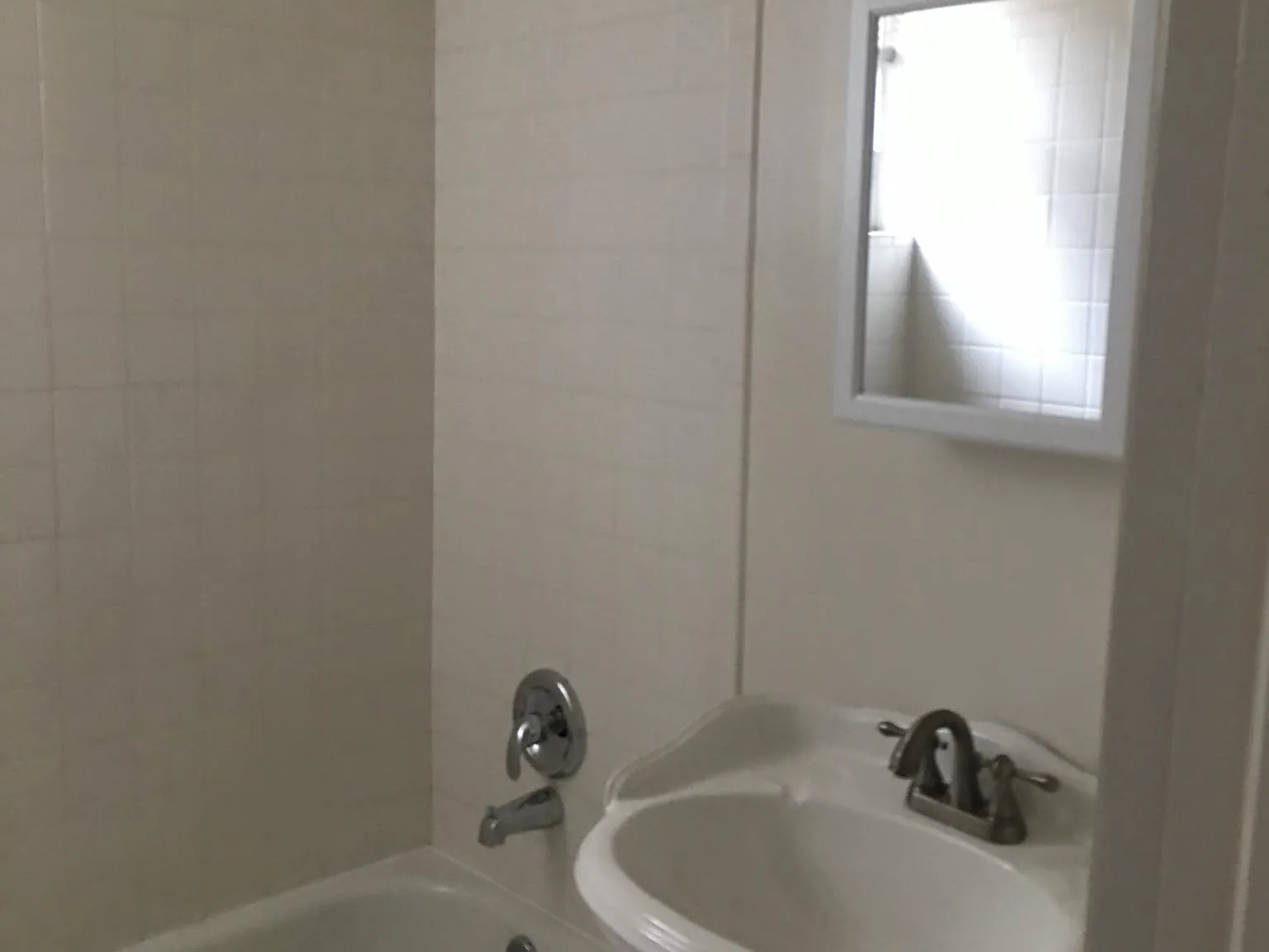 1 bed, 100 sqft, $500 — Photo 1