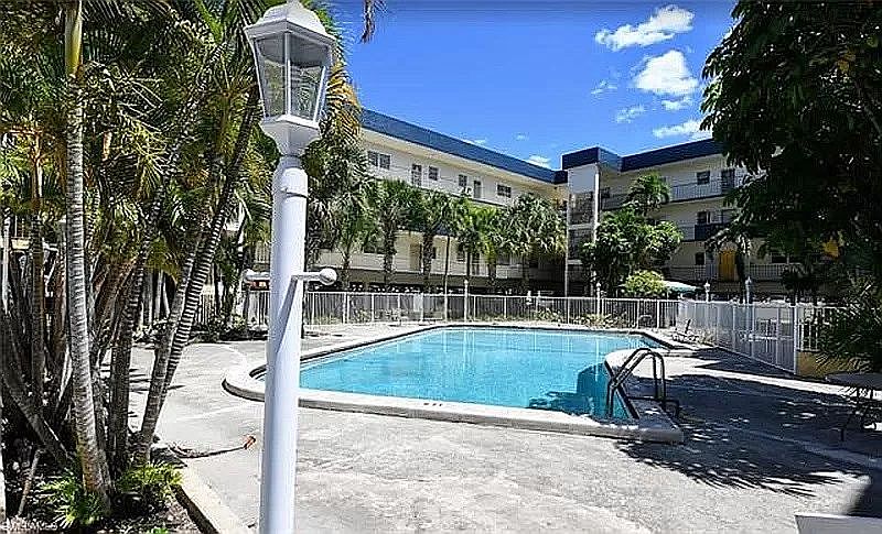 1st image of 16750 NE 10th Ave APT 302