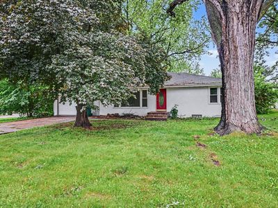 1708 Lydia Ave W, Roseville, MN, 55113