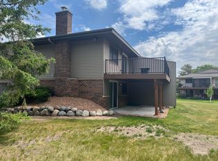 4143 Sylvia Ct, Shoreview, MN 55126
