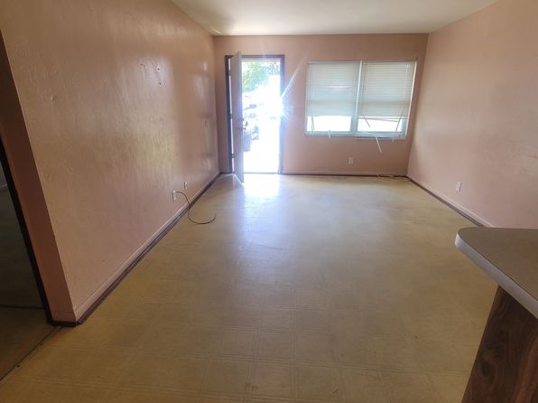 19 NW 21st Pl