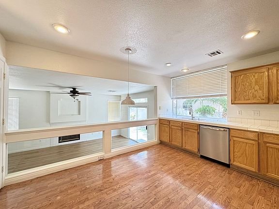 5th image of 2205 Stone Pine Ct