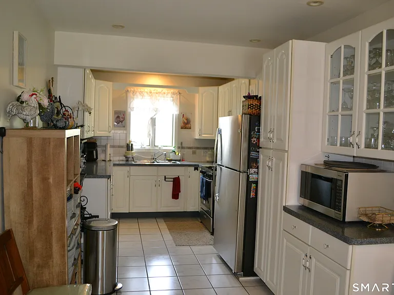 40 Emma Rd — Photo 11