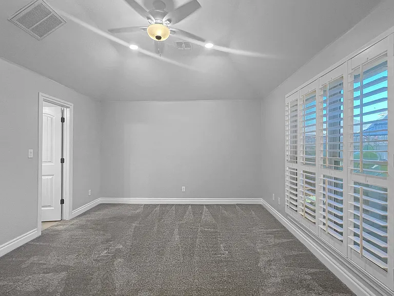 903 SW 78th St — Photo 13