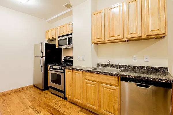 Rented by EXR | media 9