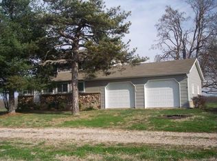 907 Farrar Rd, Leslie, MO 63056