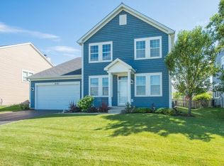 452 Mooresfield St, Elgin, IL 60124