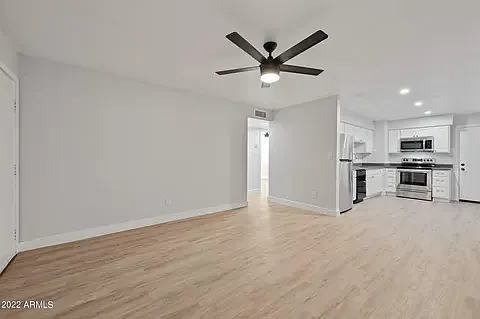 1912 W Hayward Ave #11 — Photo 30
