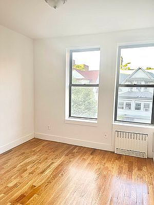 3rd image of 592 E 22nd St #3H