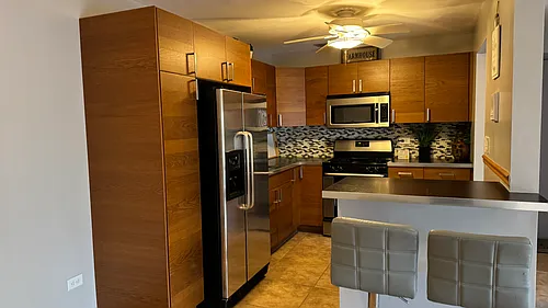 9S125 Lake Dr #21-209 Photo 1