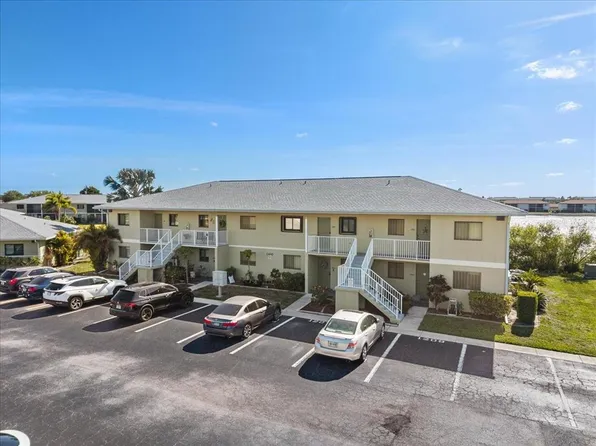 25225 Rampart Blvd APT 1207, Punta Gorda, FL 33983