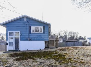 5 Daniel Ct, Hyde Park, MA 02136