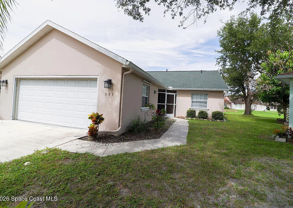 907 Bimini Ave