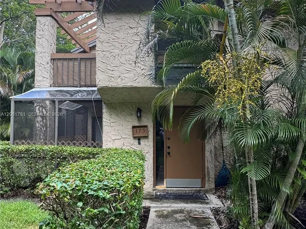 175 Wimbledon Lake Dr, Fort Lauderdale, FL 33324