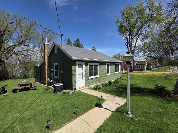 216 E Pearl Street, Kingston, WI 53939