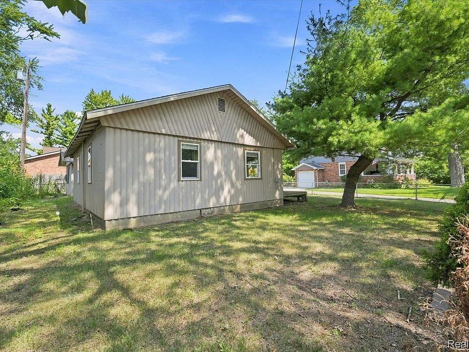 2428 Circle Dr, photo 21