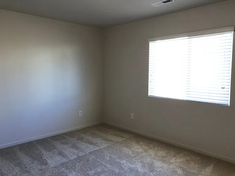3616 NE Kingbird St — Photo 15