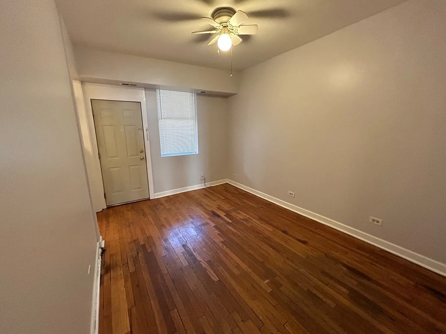 1 bed, 450 sqft, $1,500 — Photo 3