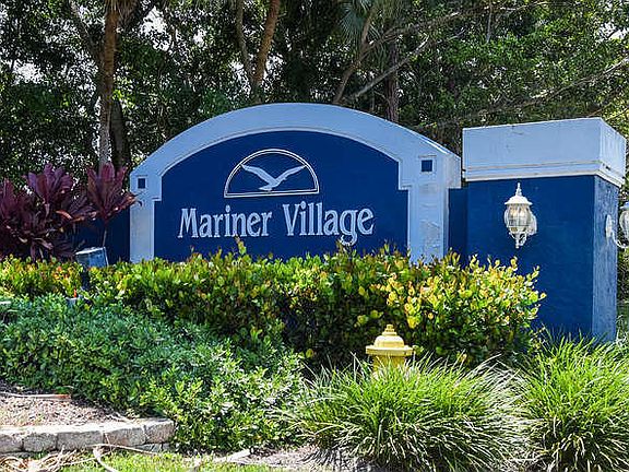 2nd image of 4995 SE Mariner Garden Cir #50
