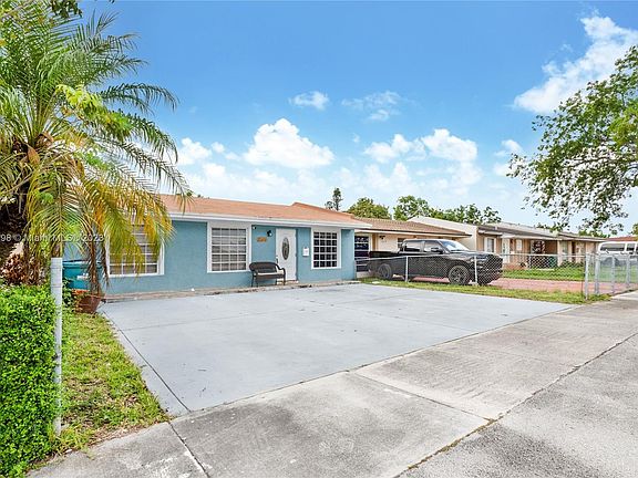 2nd image of 5416 SW 131st Ct