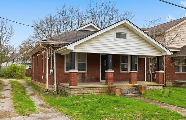 416 Kentucky Ct — Photo 2