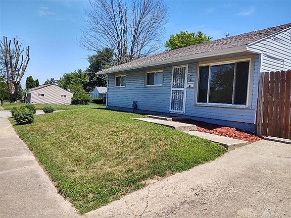 3rd image of 706 Ernroe Dr