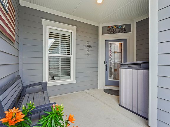 4th image of 6099 Tramonto St.