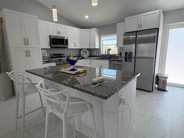 9019 S Castle Circle, Labelle, FL 33935