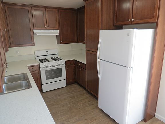 5th image of 1737 Glencoe Dr