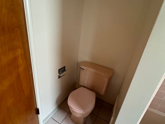 4th image of 1222 N New Hampshire Ave #10