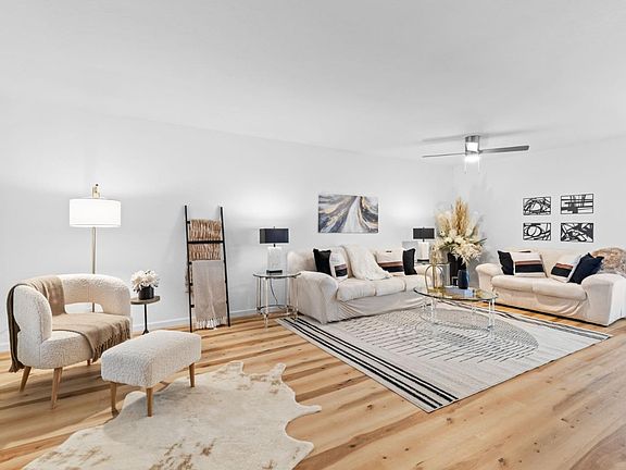 4th image of 754 Mendecino Way