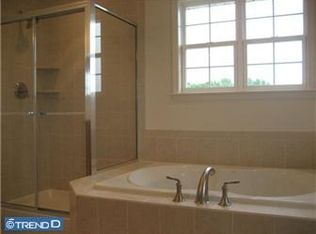 24 Palomino Cir, Mantua, NJ 08051