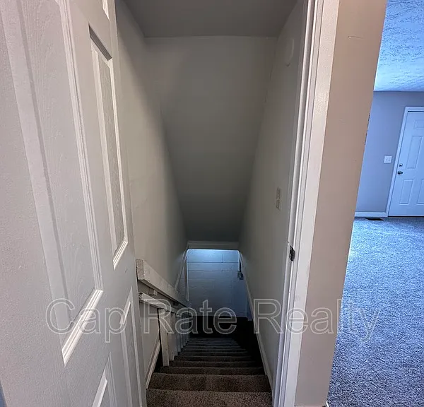 2359 McGuffey Rd — Photo 15