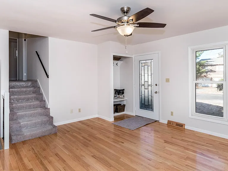 100 E El Cortez Dr — Photo 4