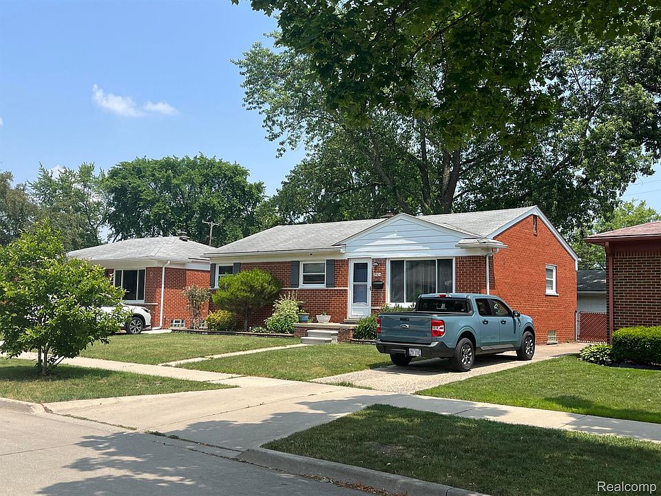 1st image of 29404 Sherry Ave