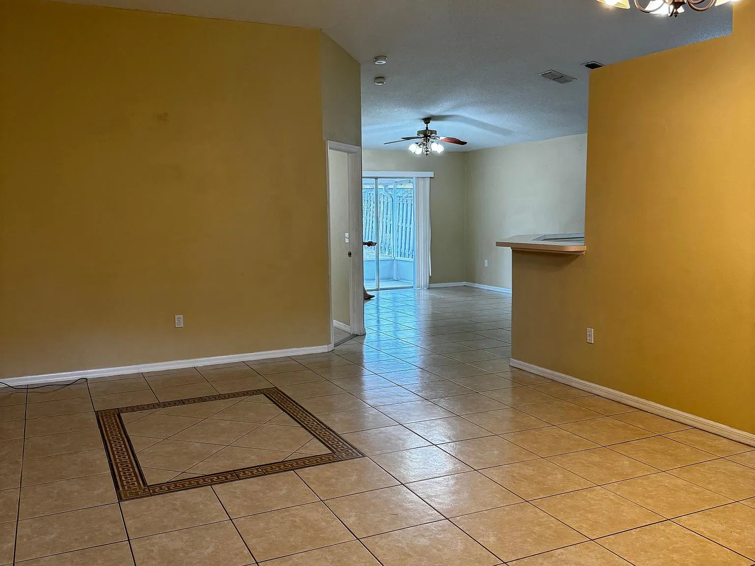 3 bed, 1506 sqft, $2,300 — Photo 3