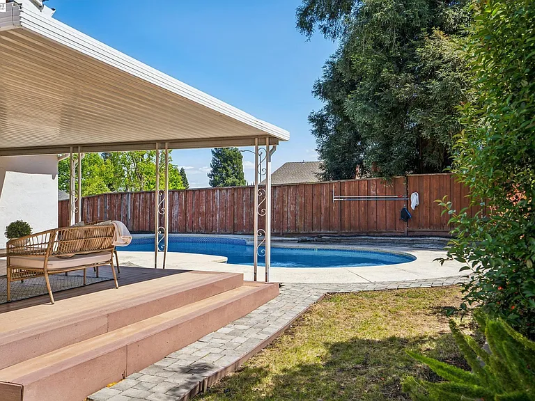 201 Ramon Pl — Photo 50